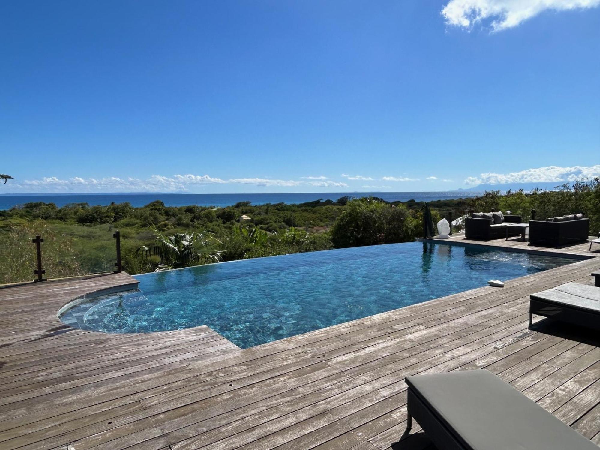 Villa Deluxe L'Hacienda Villa Vue Mer 180 Piscine Jacuzzi Proche Plage Marina Golf Pointe Des Chateaux Et Casino Jardin Clos Voyage Durable Saint-Francois  Buitenkant foto